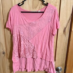 Studio West Pink Laced Short Sleeve Top